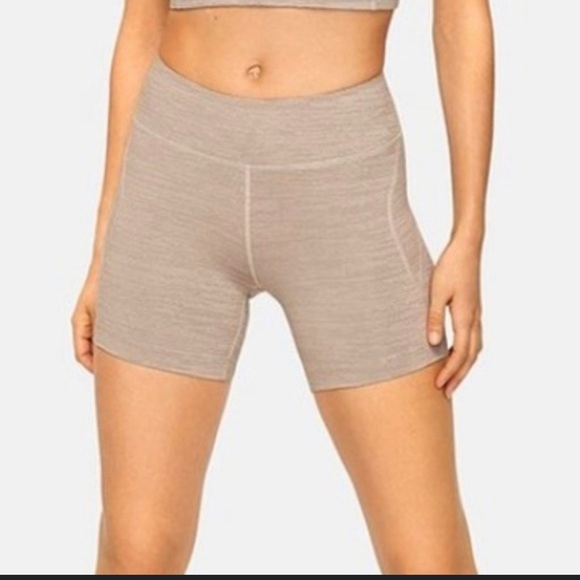 Compression Biker Shorts, high rise, Outdoor Voices neutral colors & pattern - Picture 2 of 4